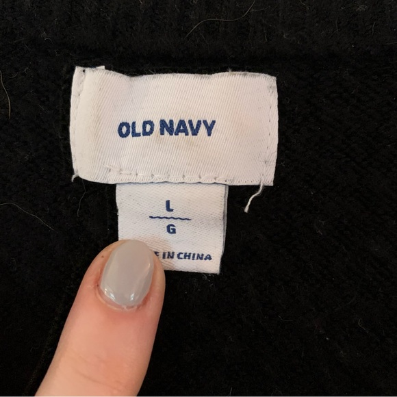 Old Navy Oversized Slouchy Sweater - Picture 4 of 5